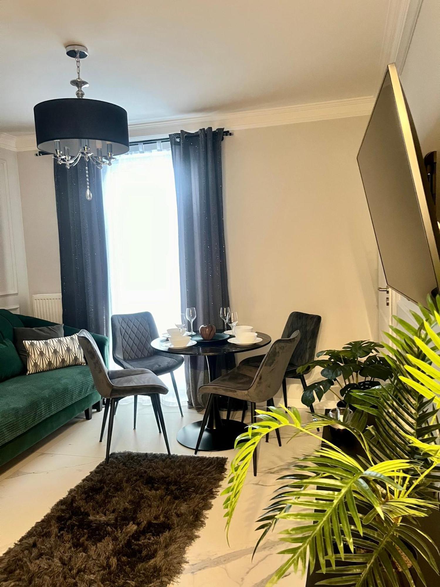 Apartamenty Kielce- Apartament Saphire Przy Zalew Kielecki, Faktura, Parking, Centrum Esterno foto